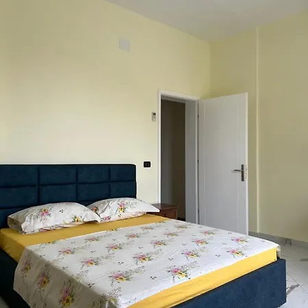 Antik 3* Golem (Tirana)